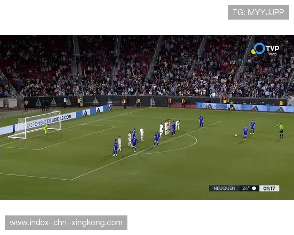 迪马利亚任意球精准穿越人墙入网 迪马利亚任意球精准穿越人墙入网