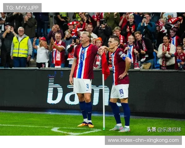 哈兰德头顶脚跟斩获精彩进球,挪威锋线力压全场 哈兰德头顶脚跟斩获精彩进球,挪威锋线力压全场