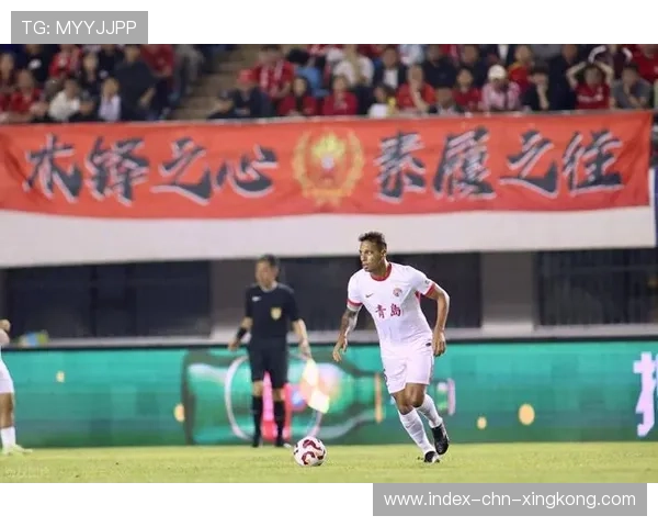 青岛海牛边路推进不断冲击后段 青岛海牛边路推进不断冲击后段