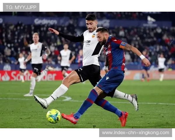 西甲塞维利亚快速组织推进,整体节奏越打越顺